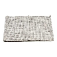 Tapis de bain 75 x 50 cm en tricot gris.